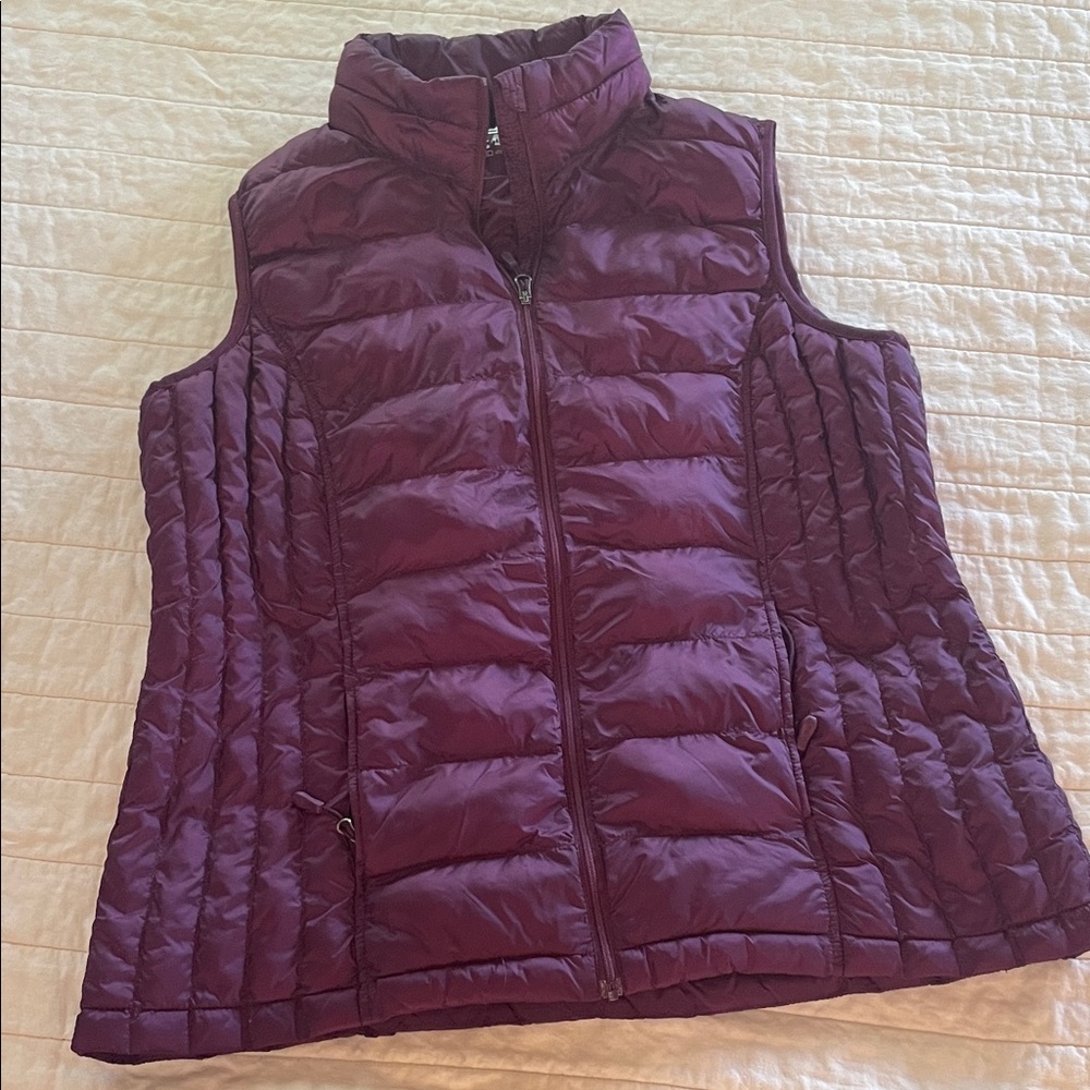 32 Degrees Burgundy Quilted Puffer Vest